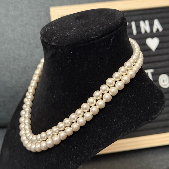 Pearl Necklace - Picture 3 of 15